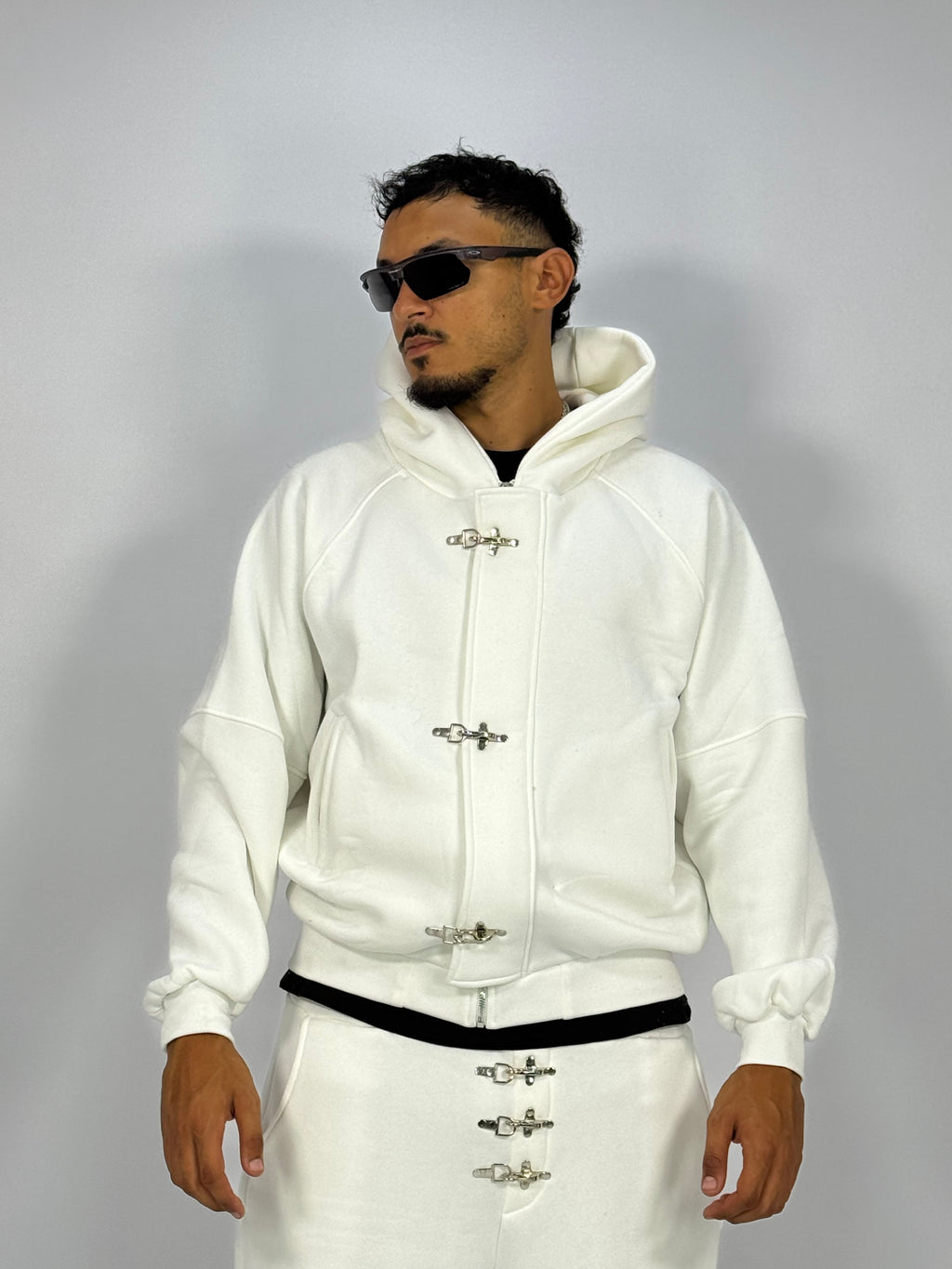 Ensemble Métalliques Blanc à Capuche