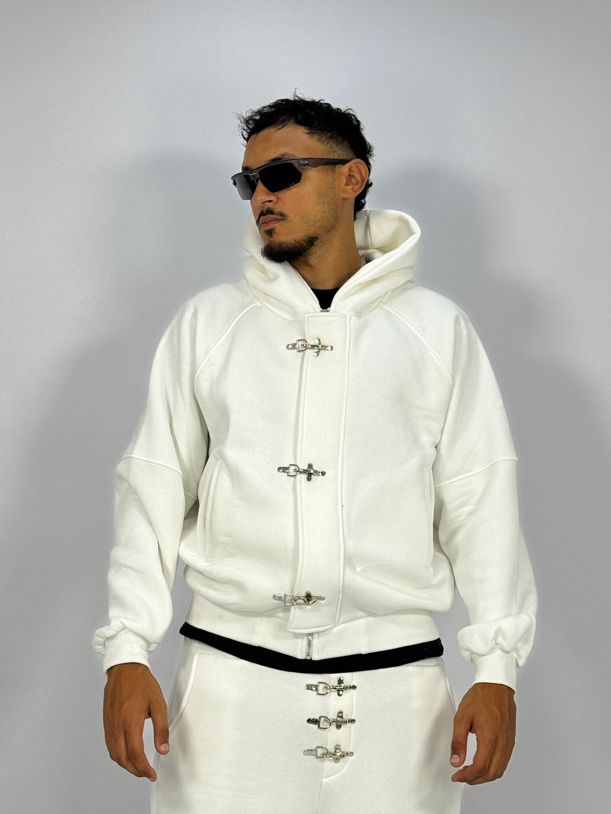 Ensemble Métalliques Blanc à Capuche
