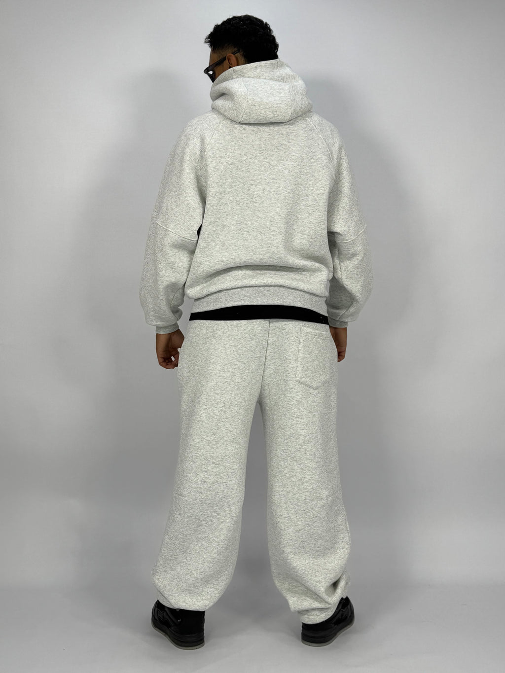 Ensemble Métalliques Blanc à Capuche