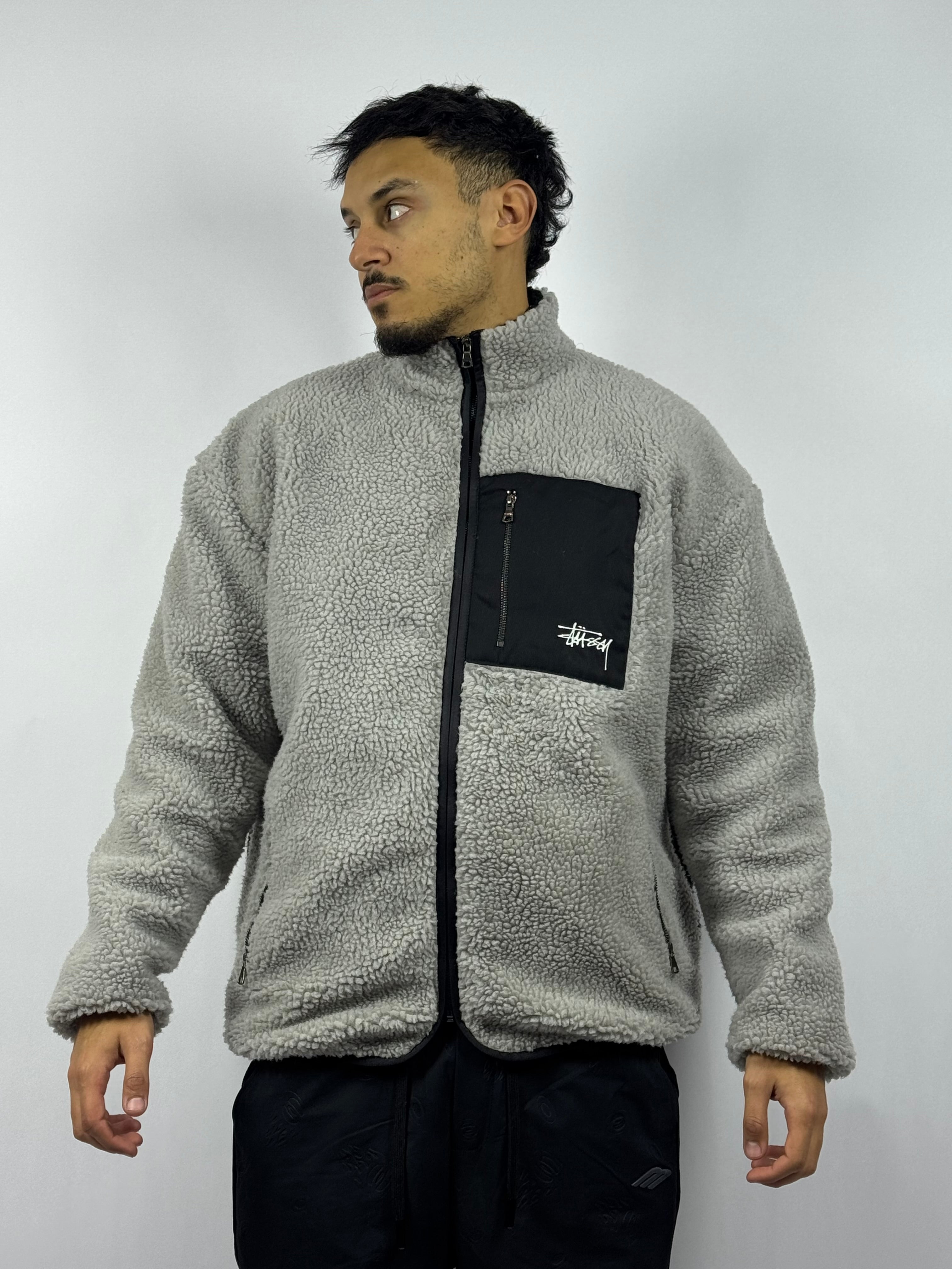 Veste Sherpa Homme Gris – Douceur Premium & Style Moderne