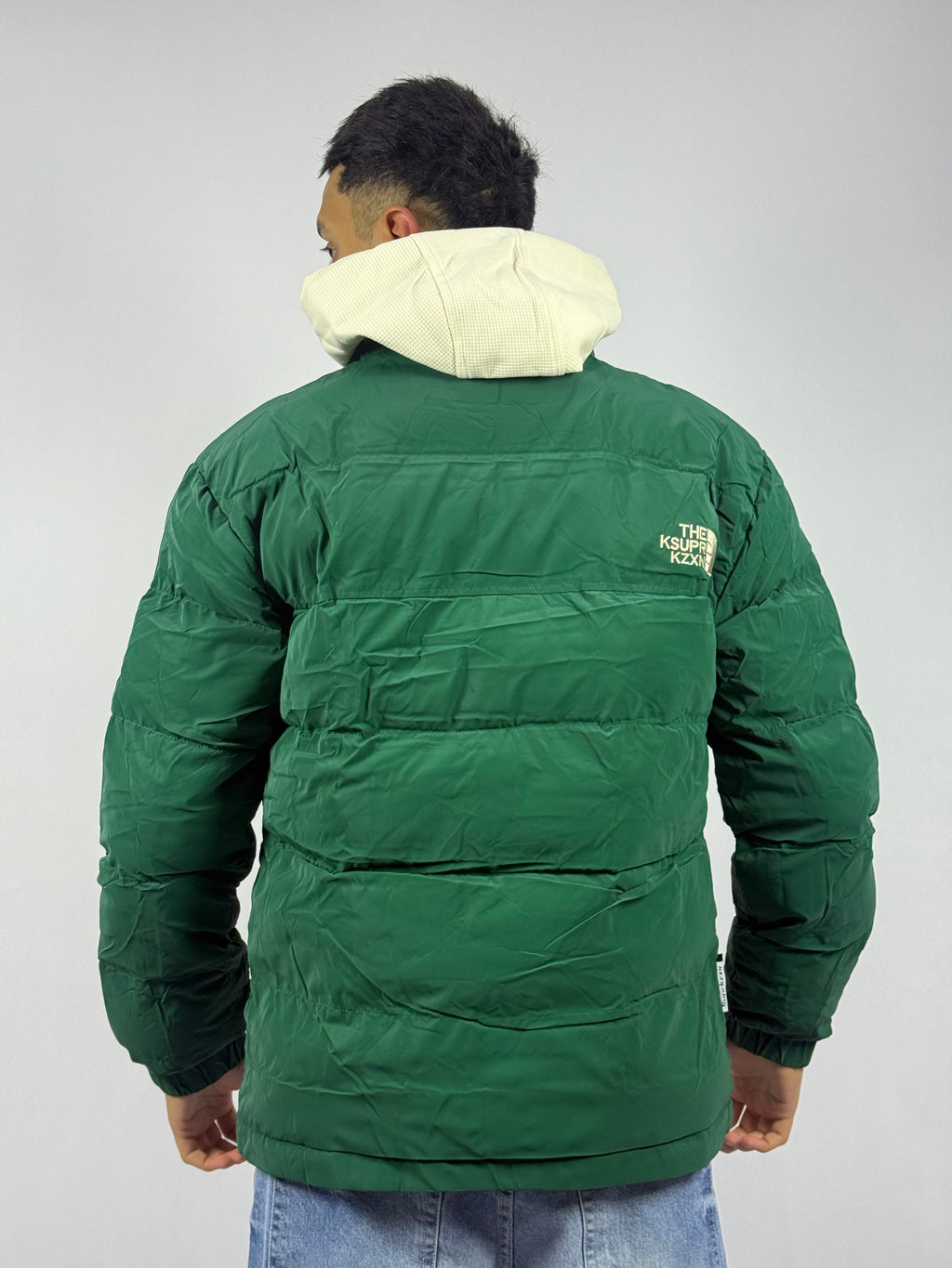 Veste Street à Capuche Verte – Confort & Protection Quotidienne