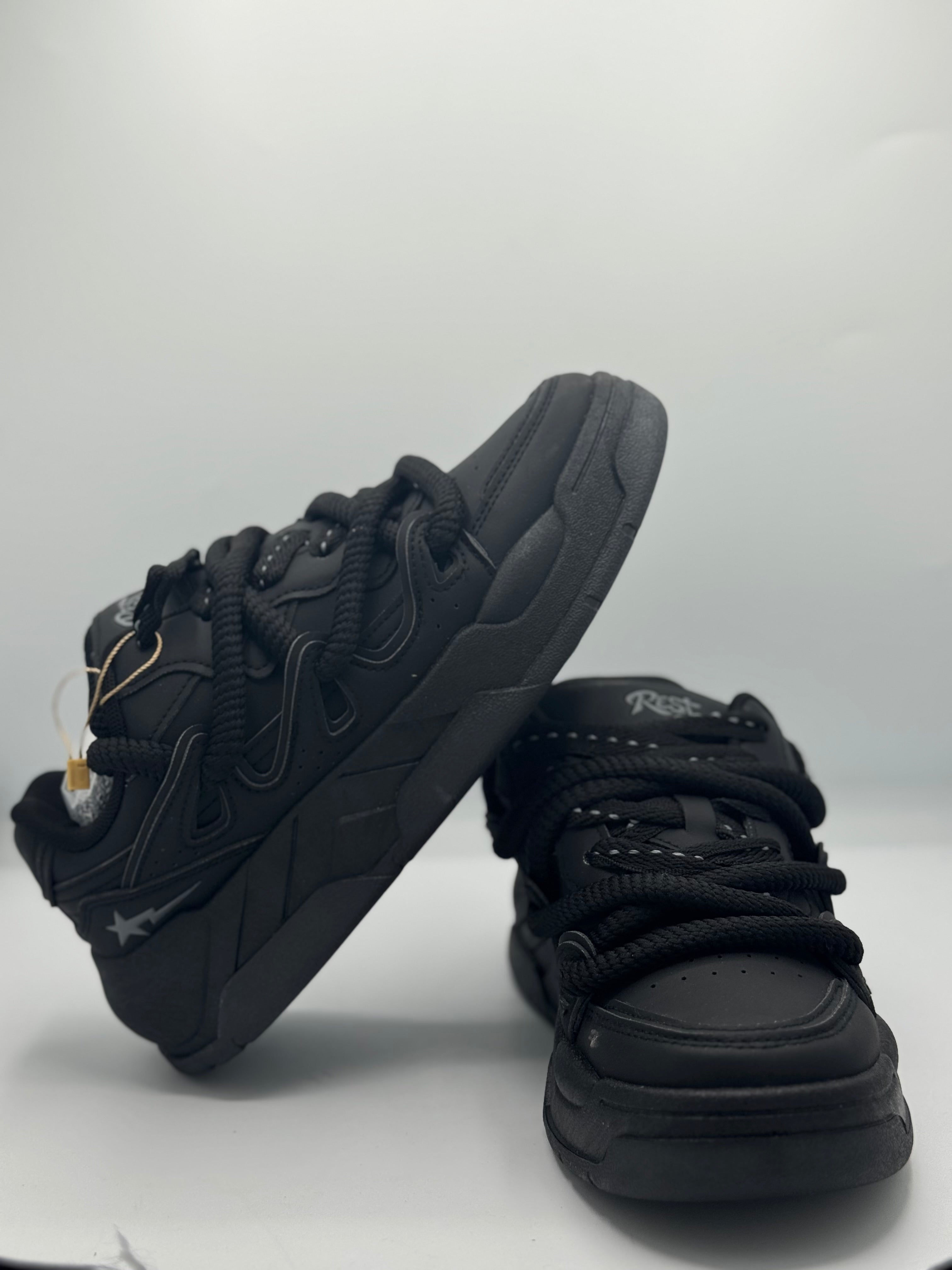 Sneakers ORIGINAL Oversize – Triple Black Edition (A)