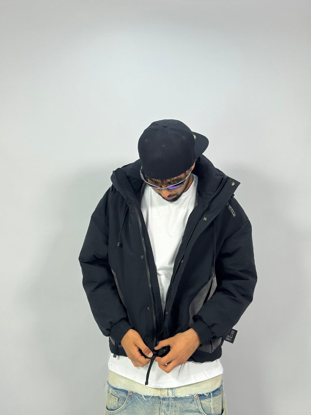 Bomber Voltage – Black