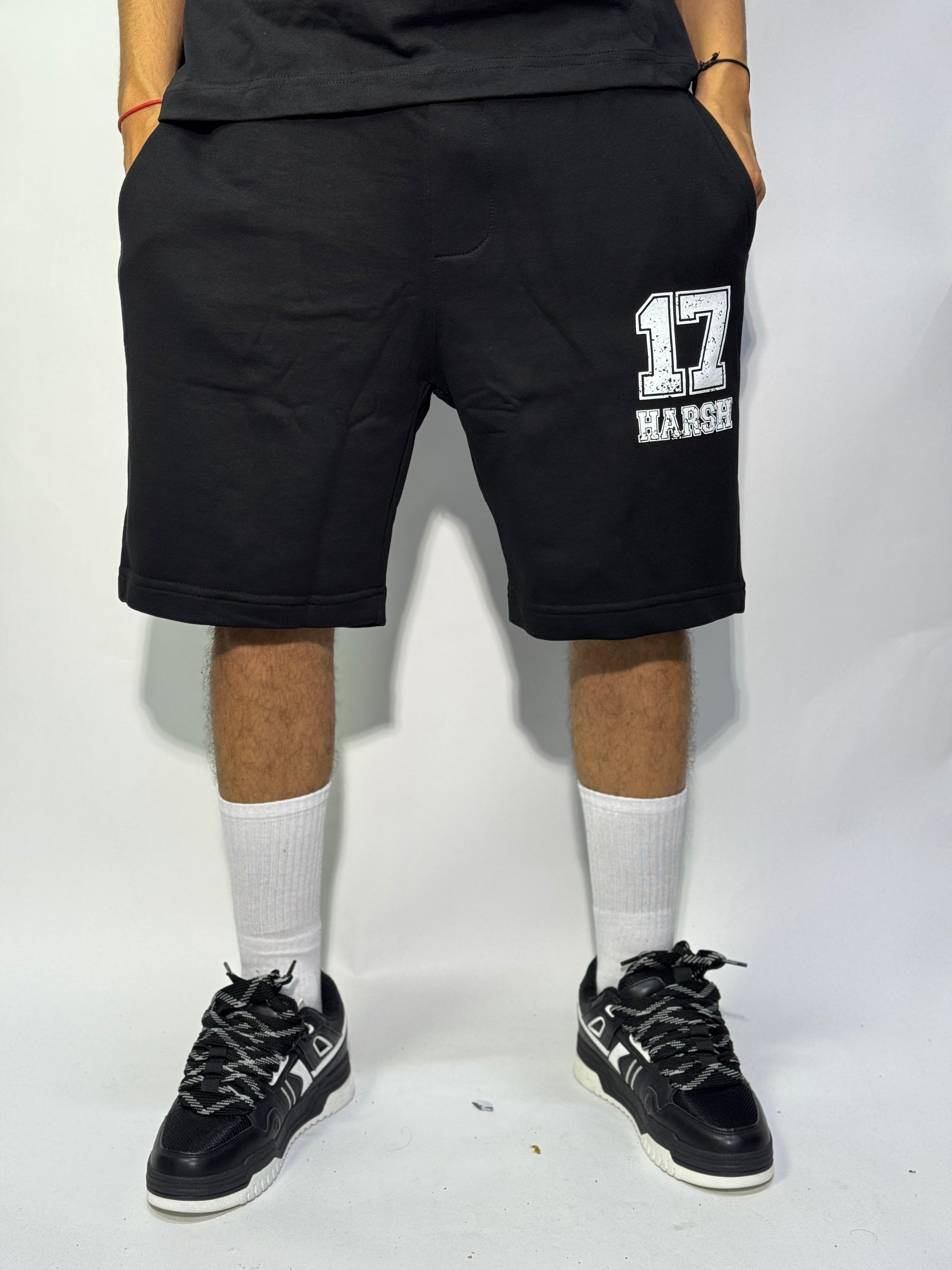 Ensemble Streetwear “17 HARSH” – Oversize Edition (A)