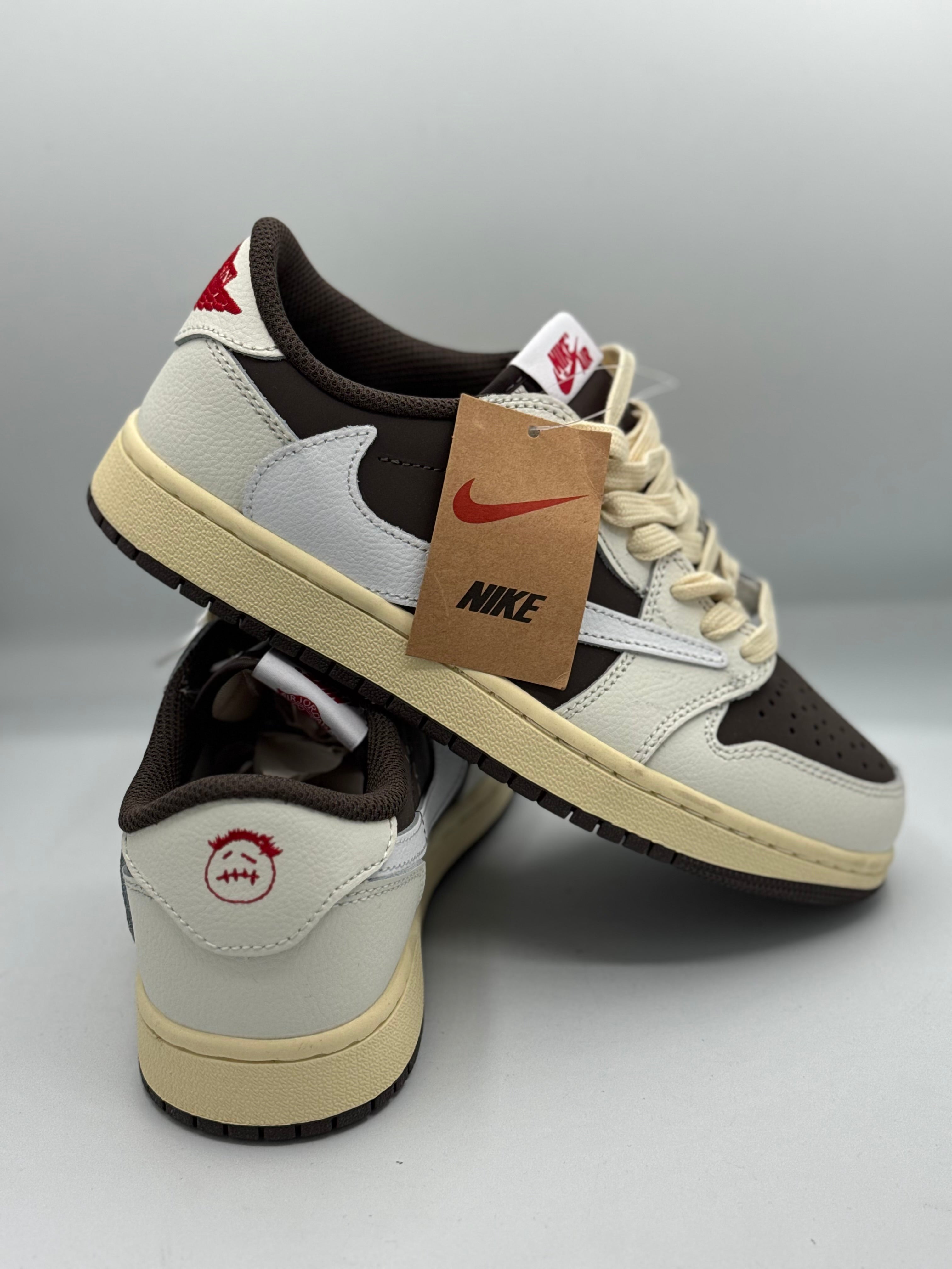 Sneakers Shadow One – Édition Travis scott (Model A)