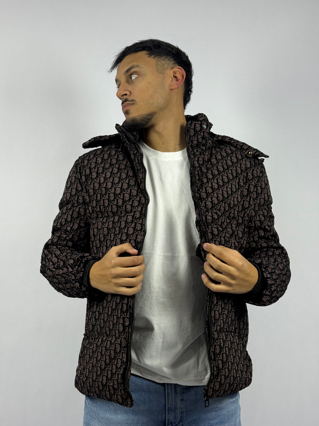 Veste Signature DR Marron – Design Graphique & Coupe Confort