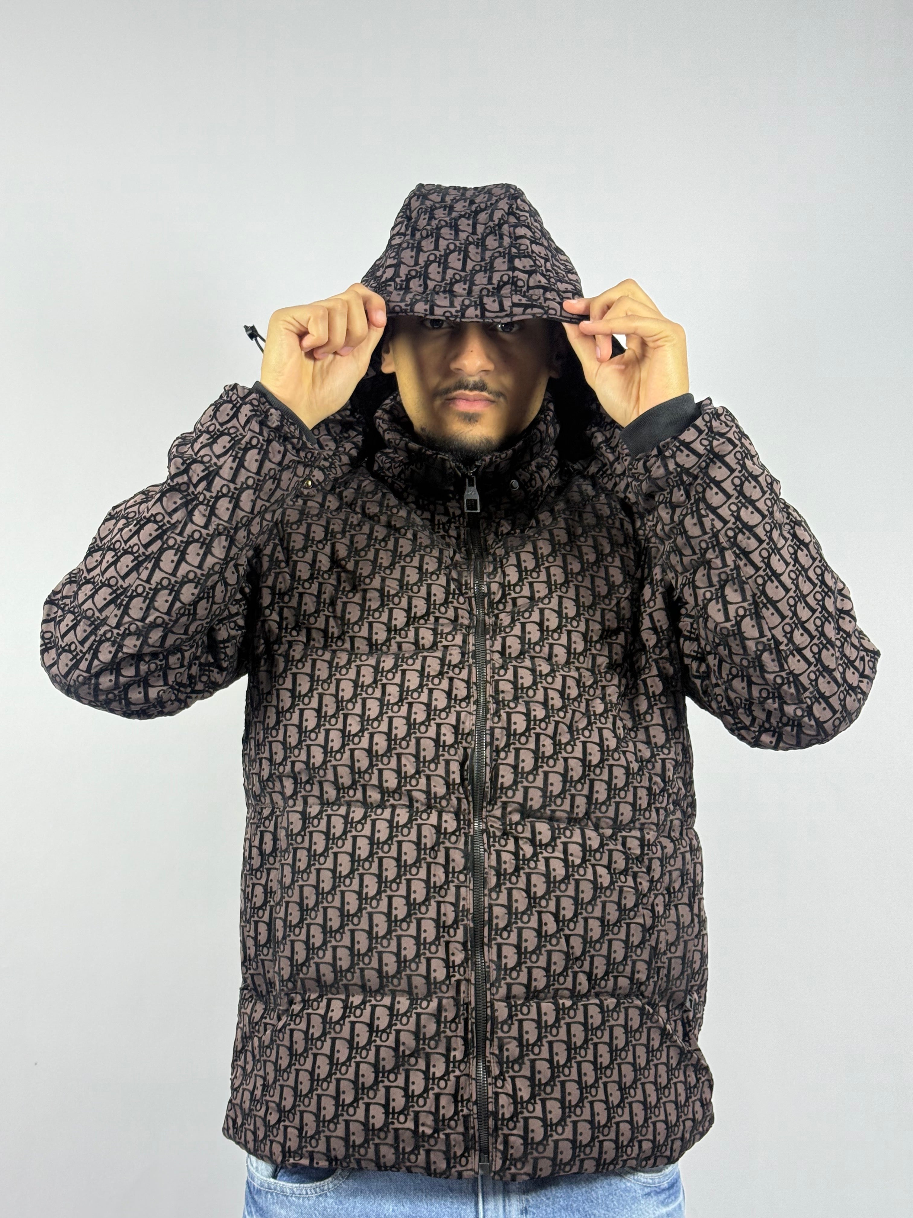 Veste Signature DR Marron – Design Graphique & Coupe Confort