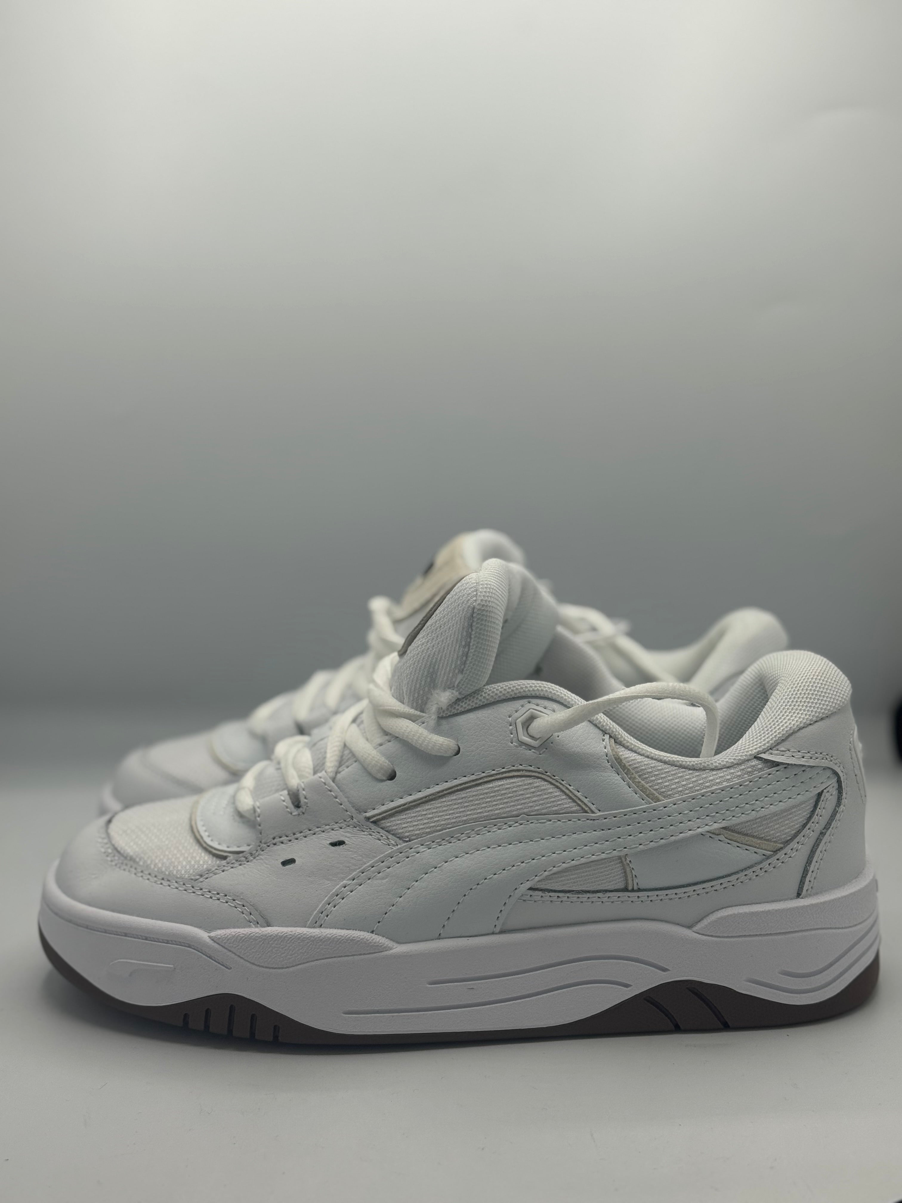 Sneakers Desert Flow – All White Edition