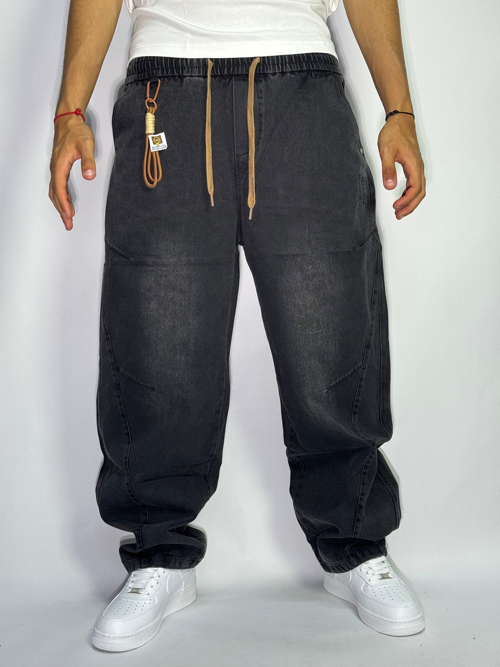 Baggy Denim Noir | Urban Streetwear Collection