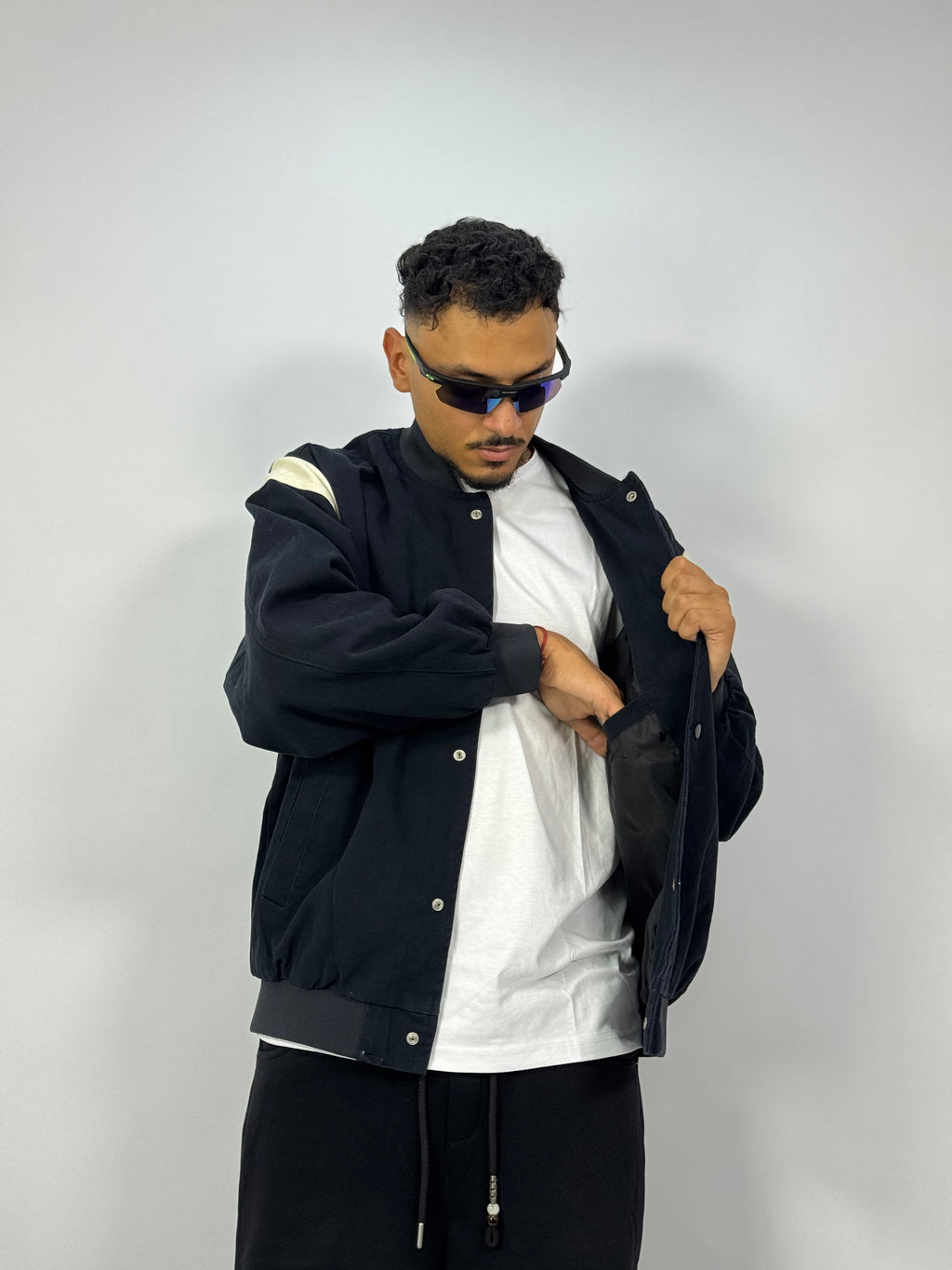 Veste Noir – College Contrast