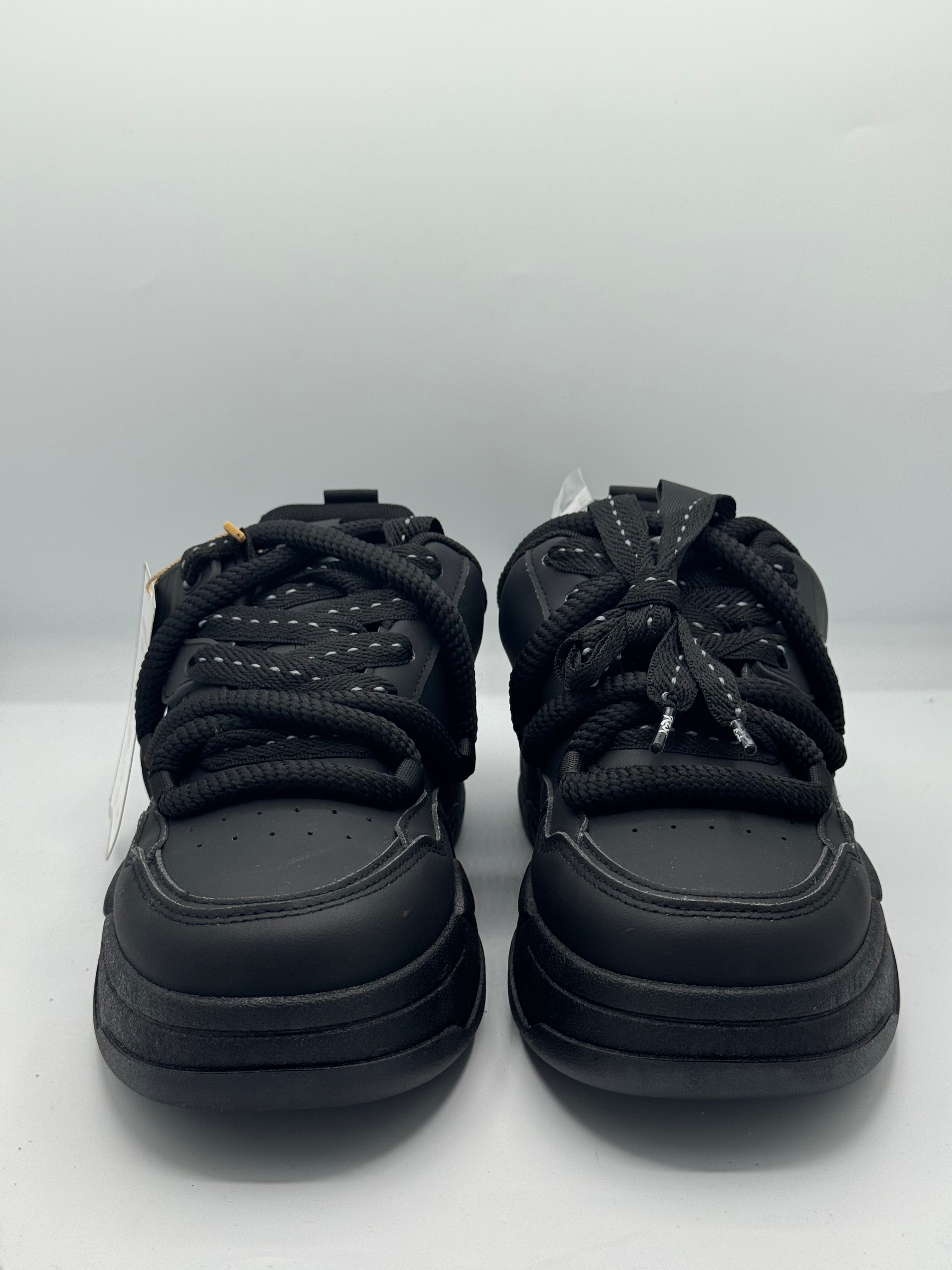 Sneakers ORIGINAL Oversize – Triple Black Edition (D)