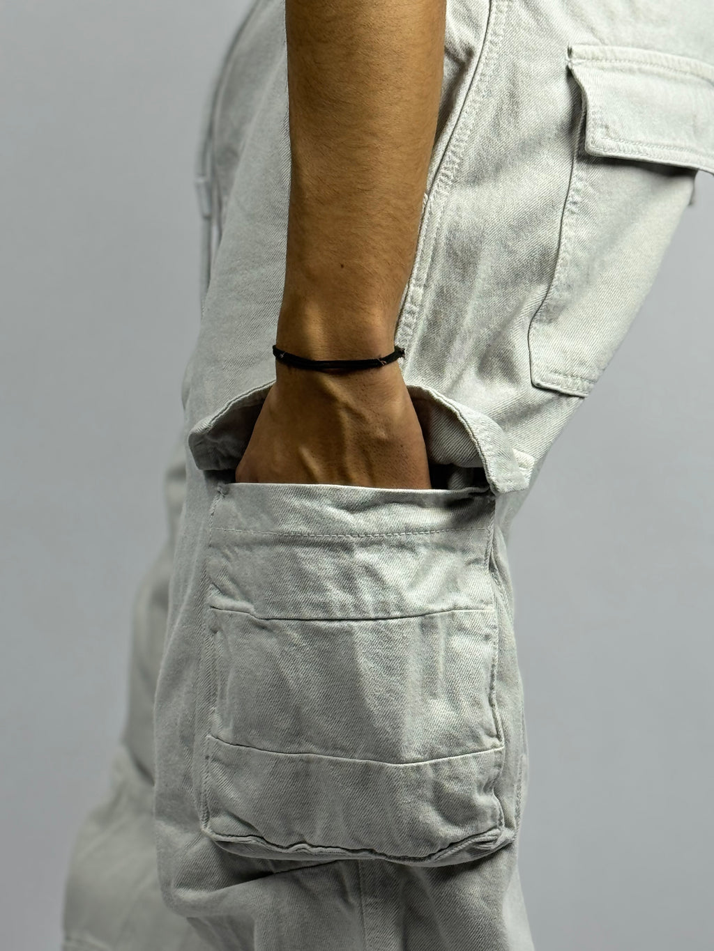 Jogging Homme Gris Blanc Foncé – Coupe Confort & Style Minimal