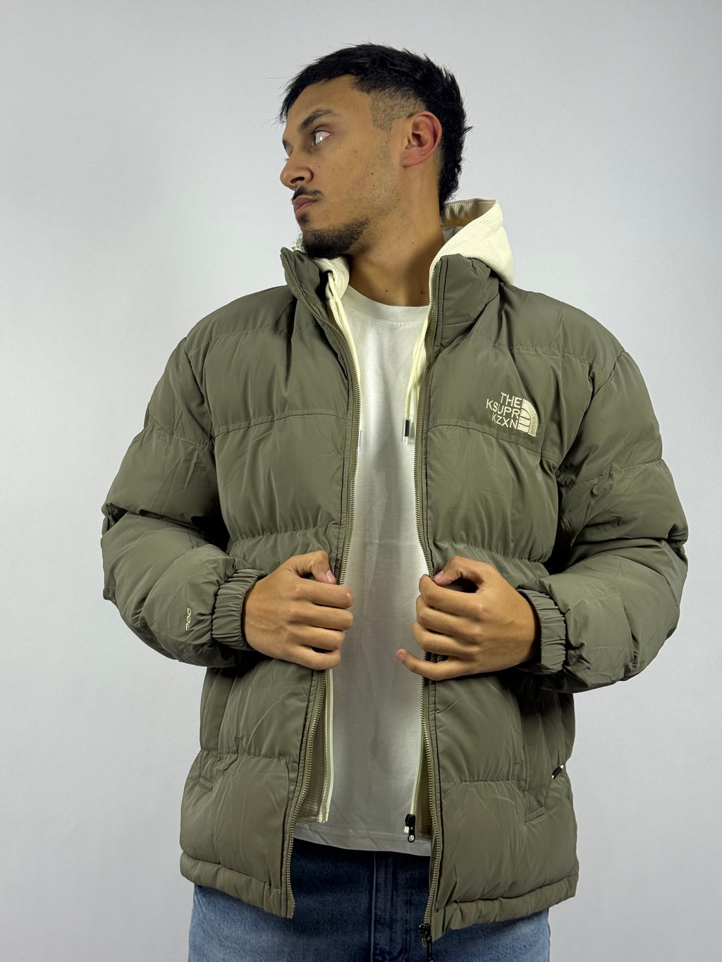 Veste Street à Capuche Kaki – Confort & Protection Quotidienne