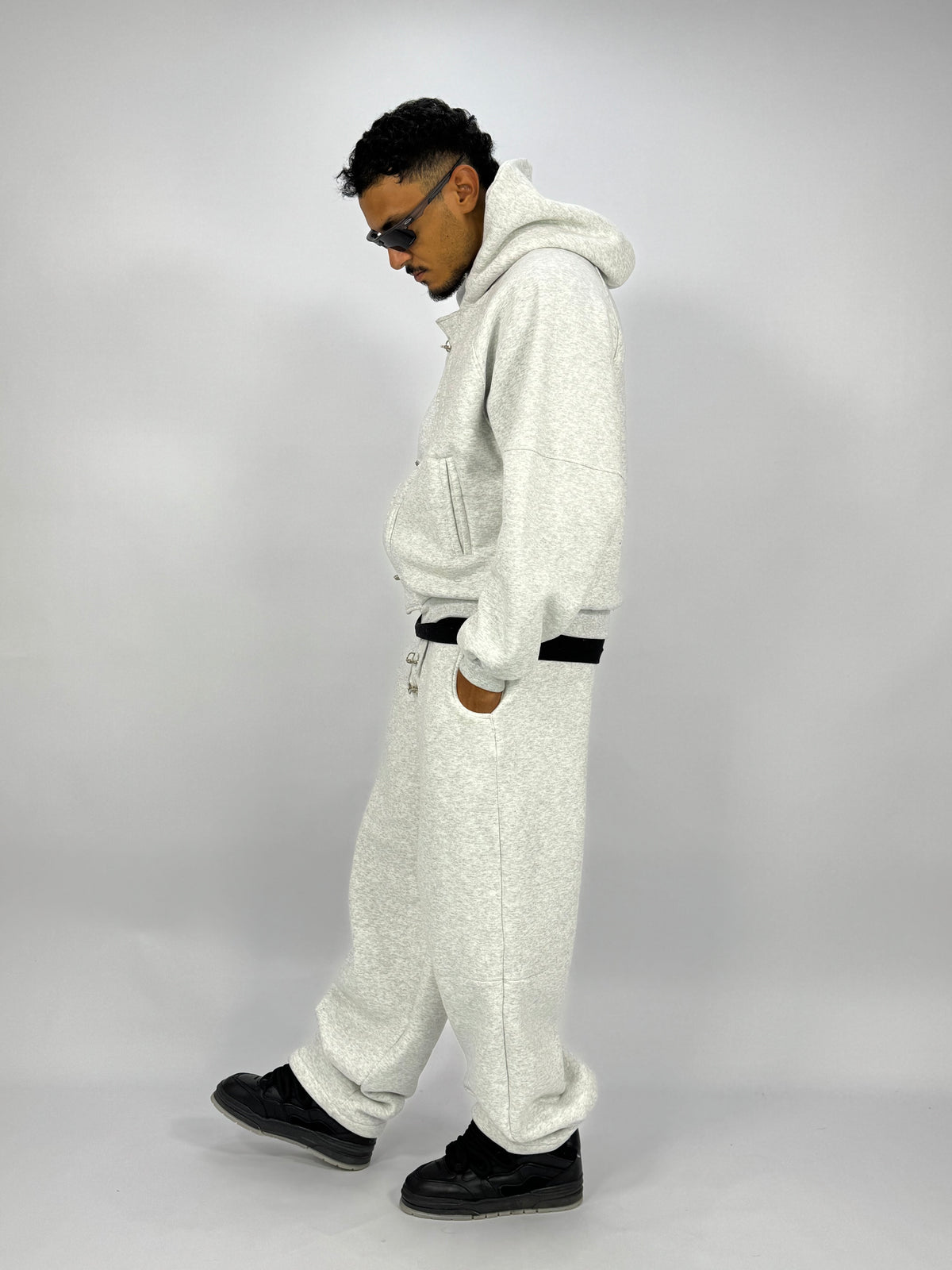 Ensemble Métalliques Blanc à Capuche