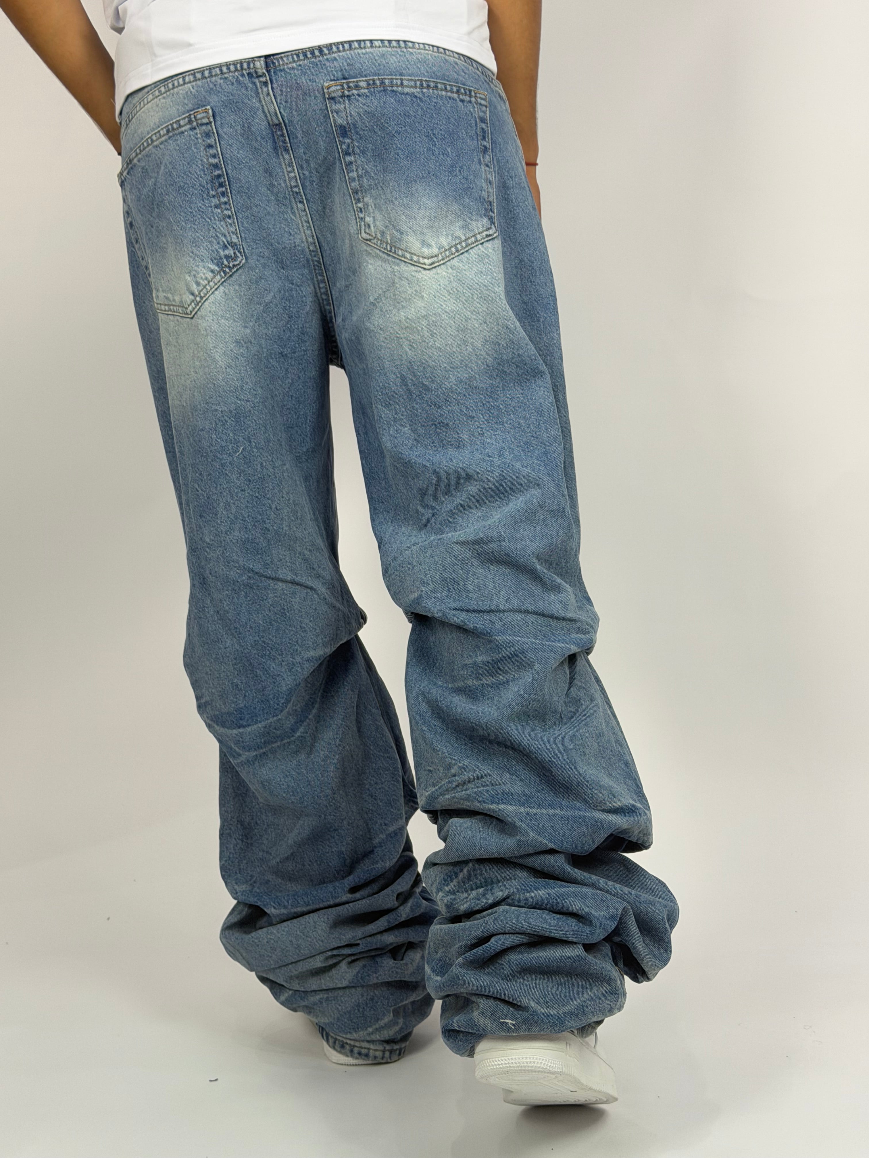Jeans Denim Oversize Destroy – Light Blue Washed Edition
