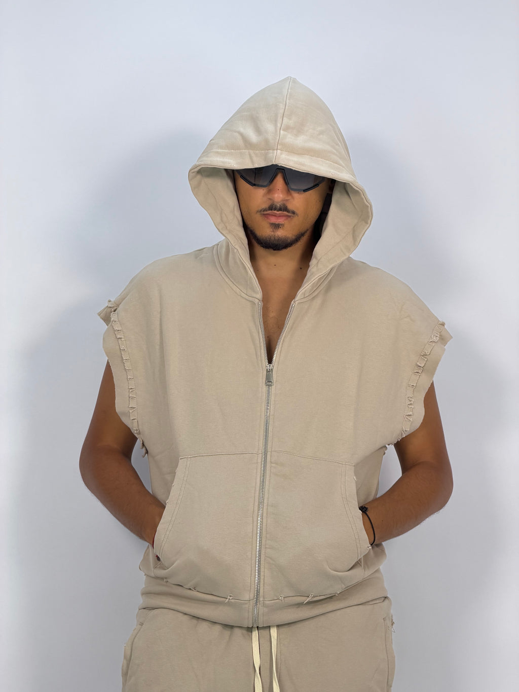 Ensemble “SAND WAVE” B – Hoodie Sans Manches + Short Summer Fit