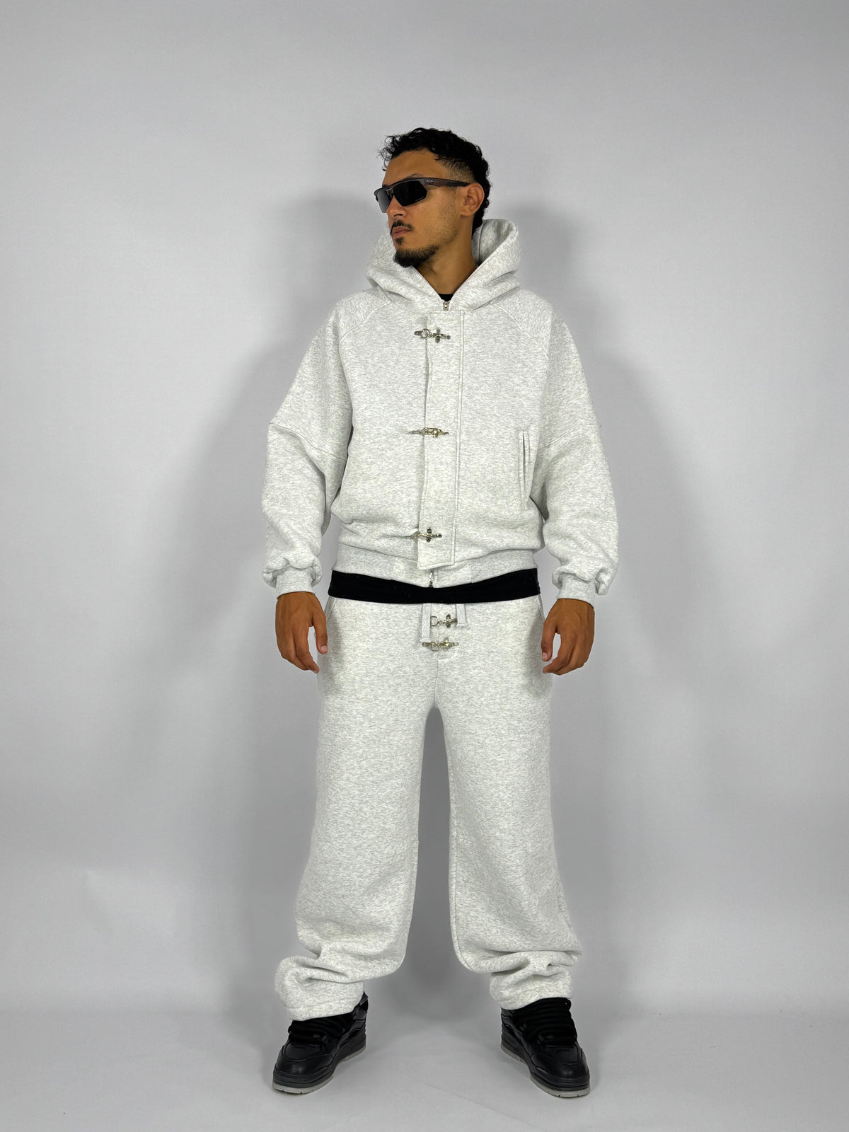 Ensemble Métalliques Blanc à Capuche