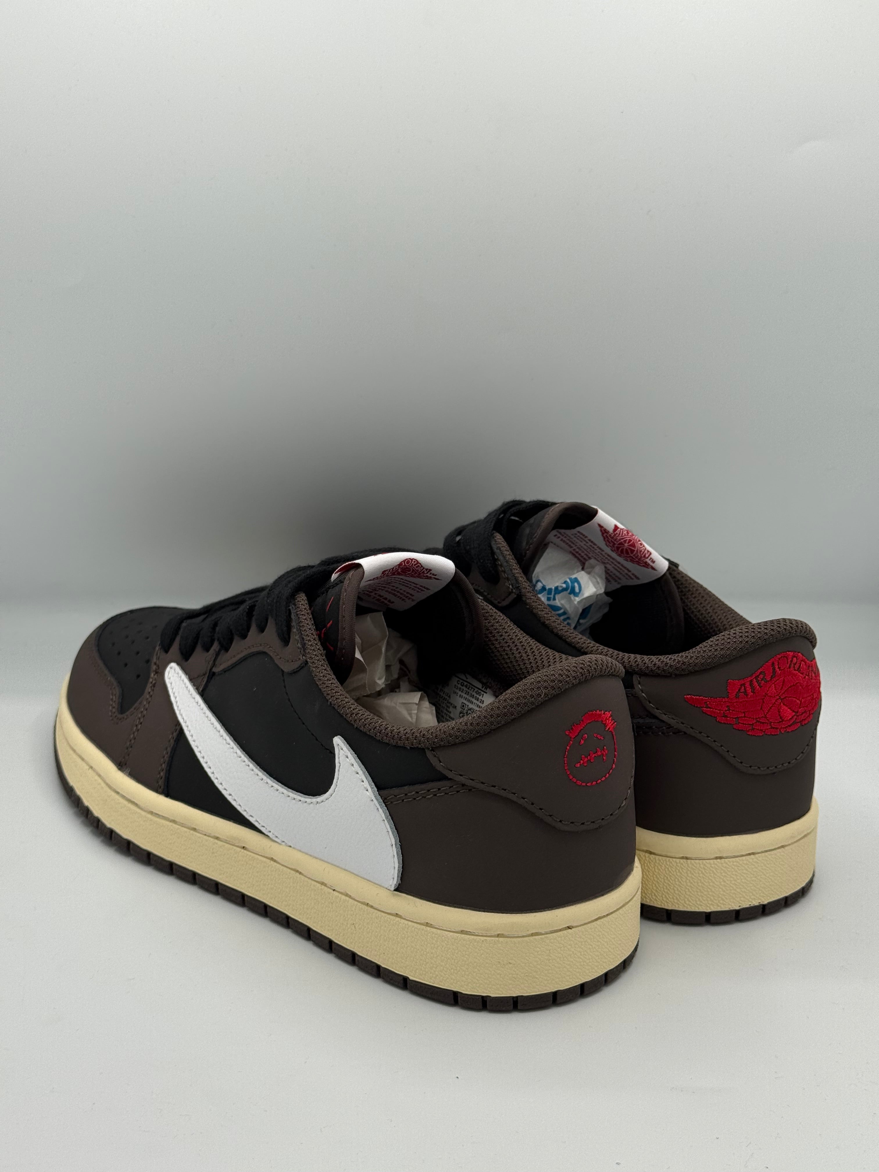 Sneakers Shadow One – Élégance Noire, Attitude Assumée (Model B)