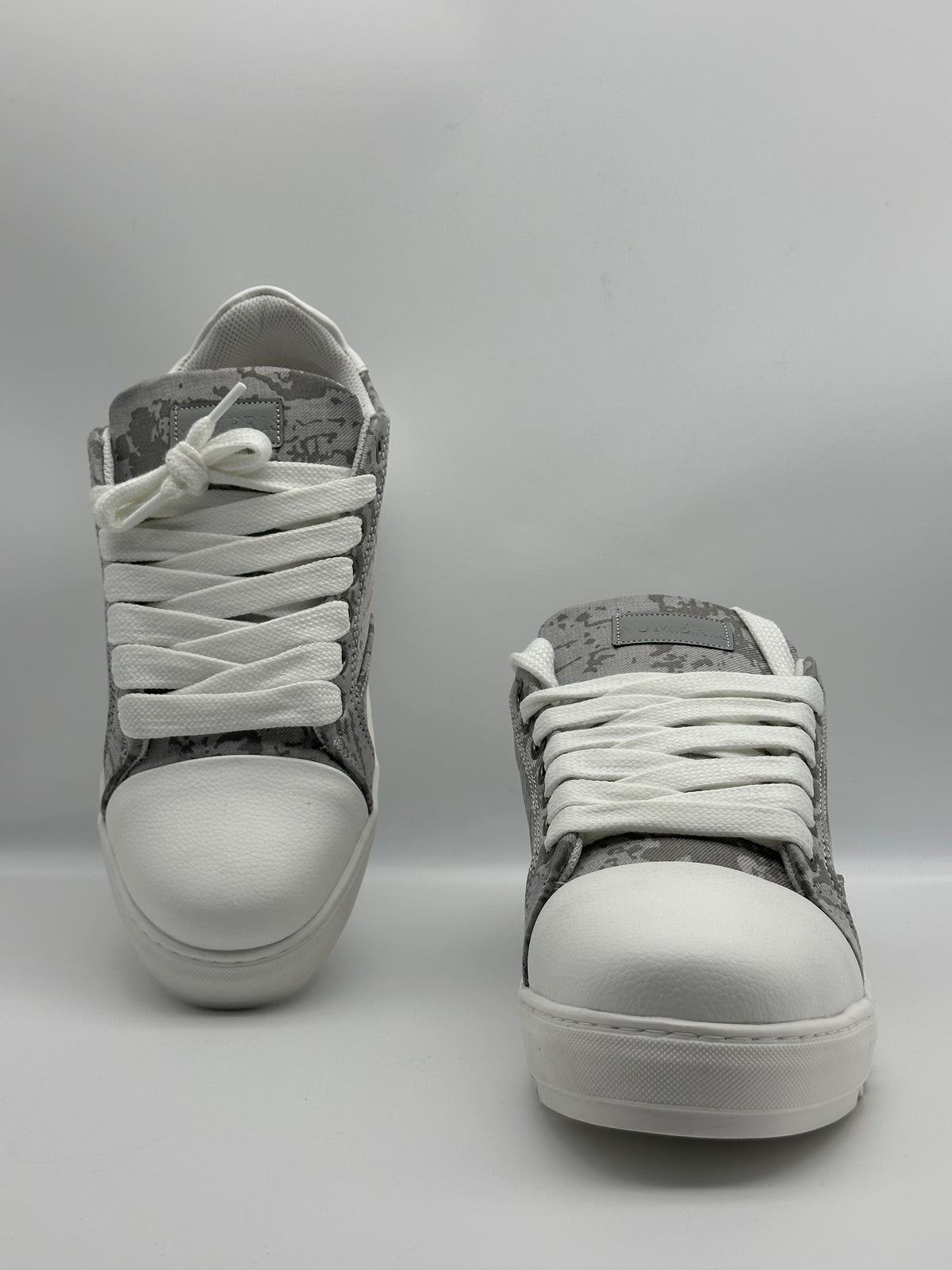 Sneakers ORIGINAL Gris et Blanc à lacets larges