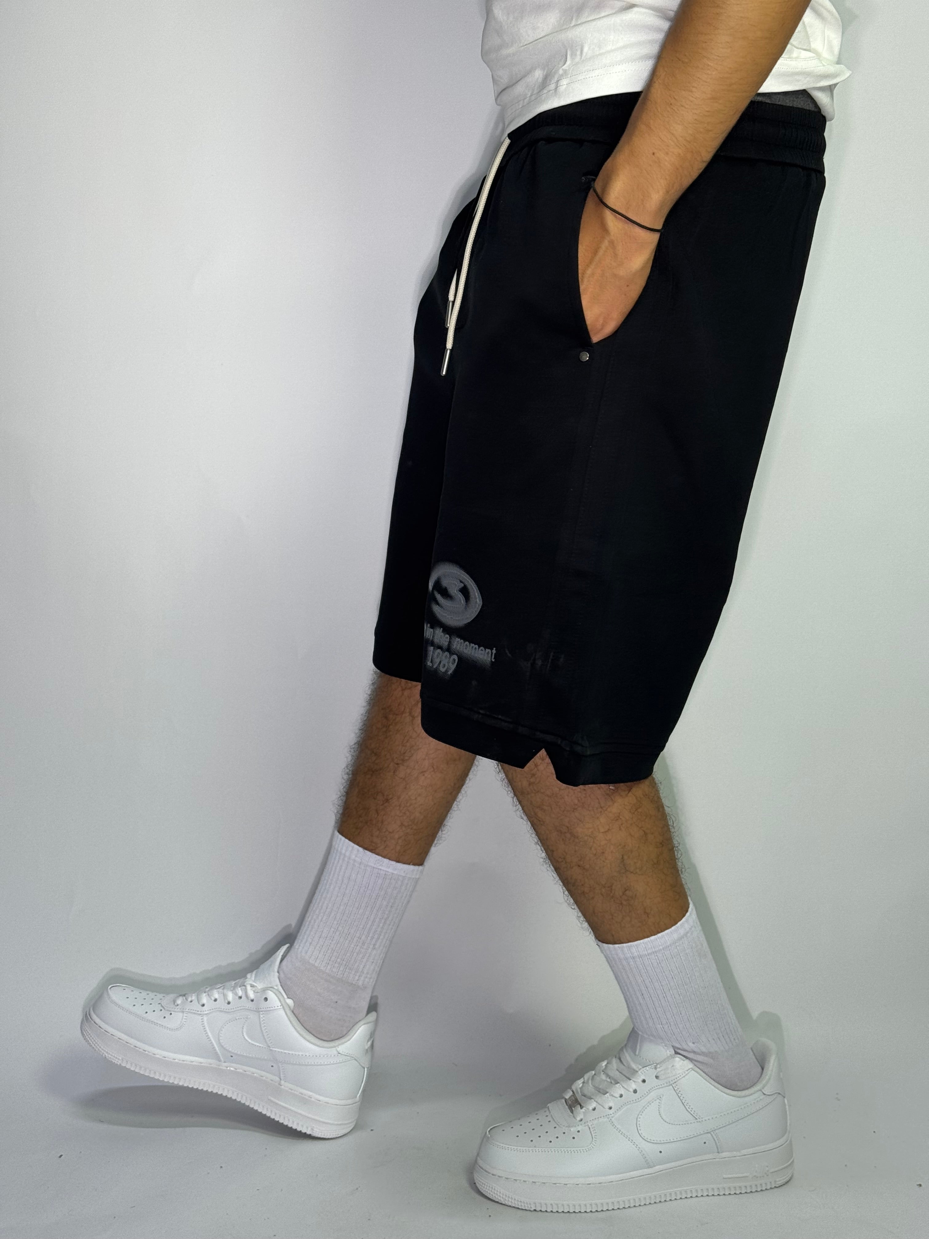 Short Oversize Noir – Essential Streetwear