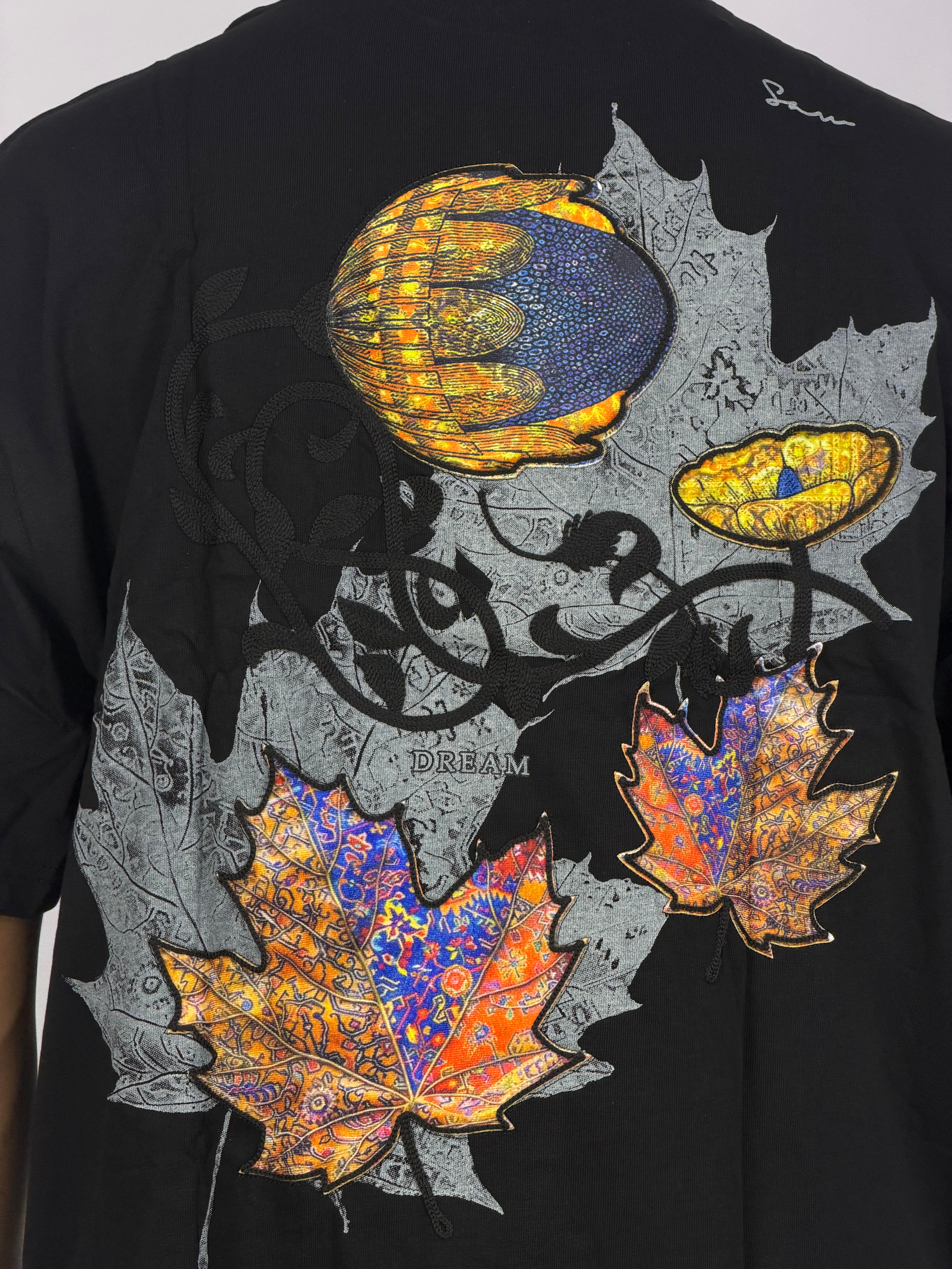 T-shirt ORIGINAL Oversize Noir – Artistic Print Detail