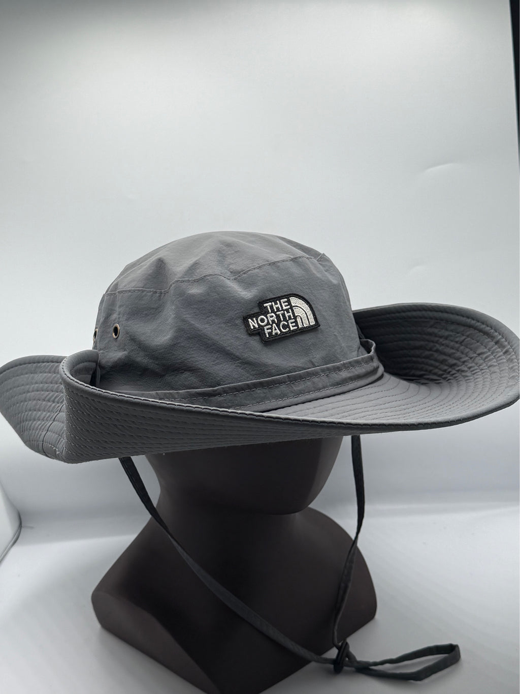Chapeau Bob Randonnée Gris