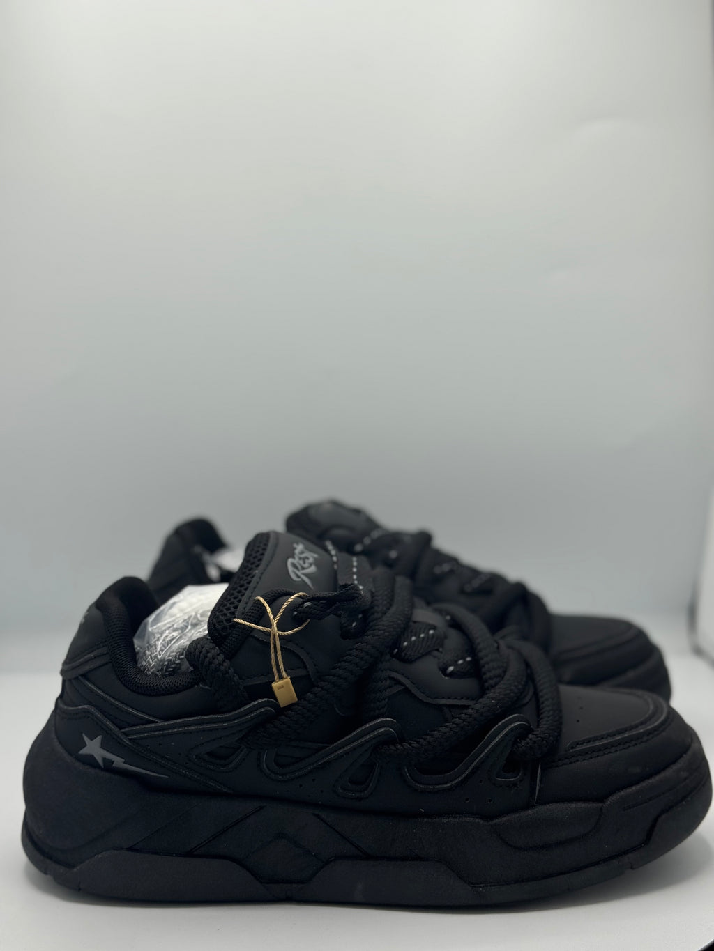 Sneakers ORIGINAL Oversize – Triple Black Edition (A)