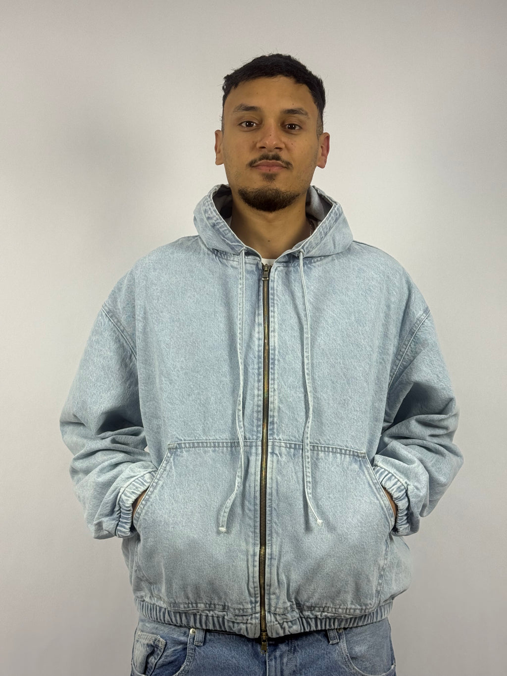 Hoodie Zippé Bleu Collection Street – Coupe Relax & Finition Premium